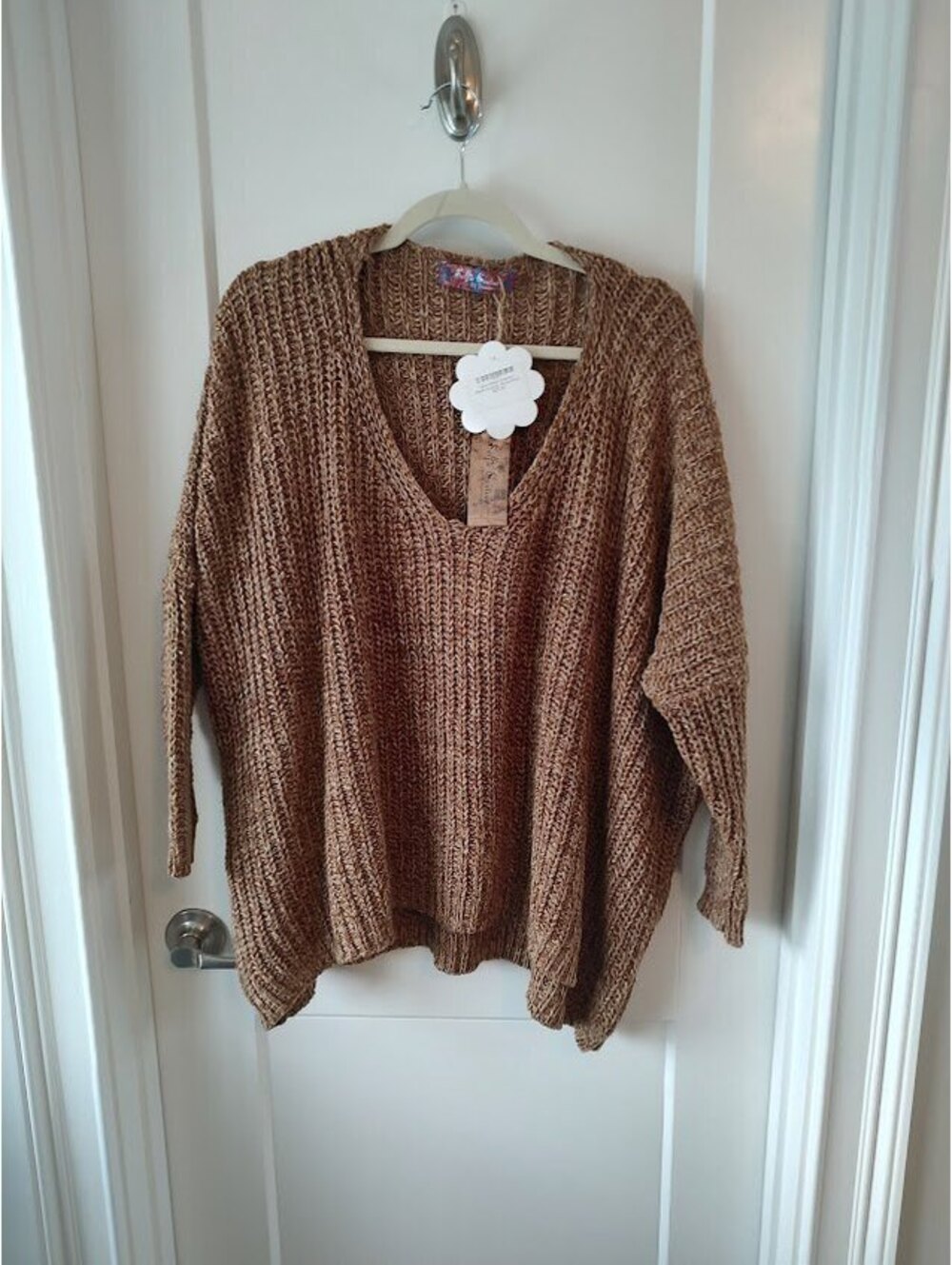 Selfie Couture By Trendology Brown Chunky Knit V-Neck Sweater M/L